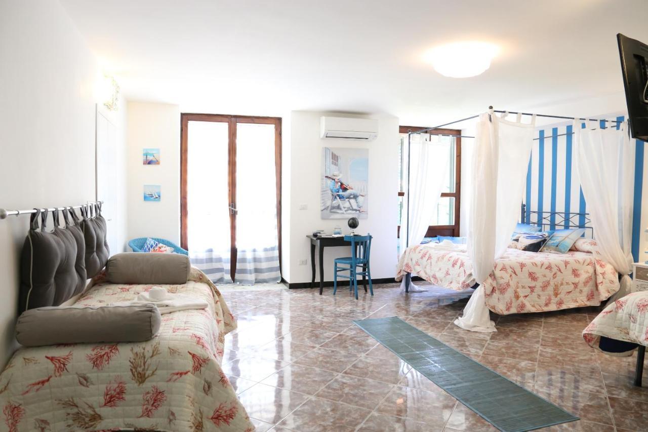 Albergo Del Centro Storico Salerno Exterior photo
